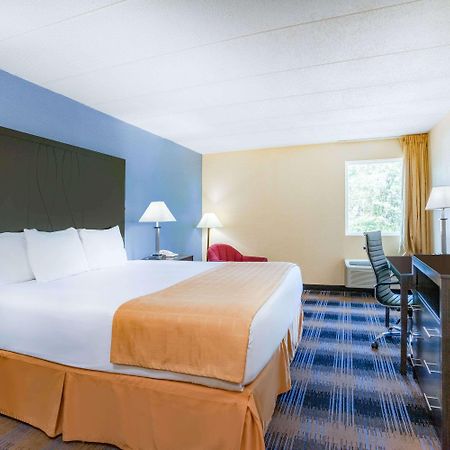 Days Inn By Wyndham Wilkes Barre Exteriér fotografie