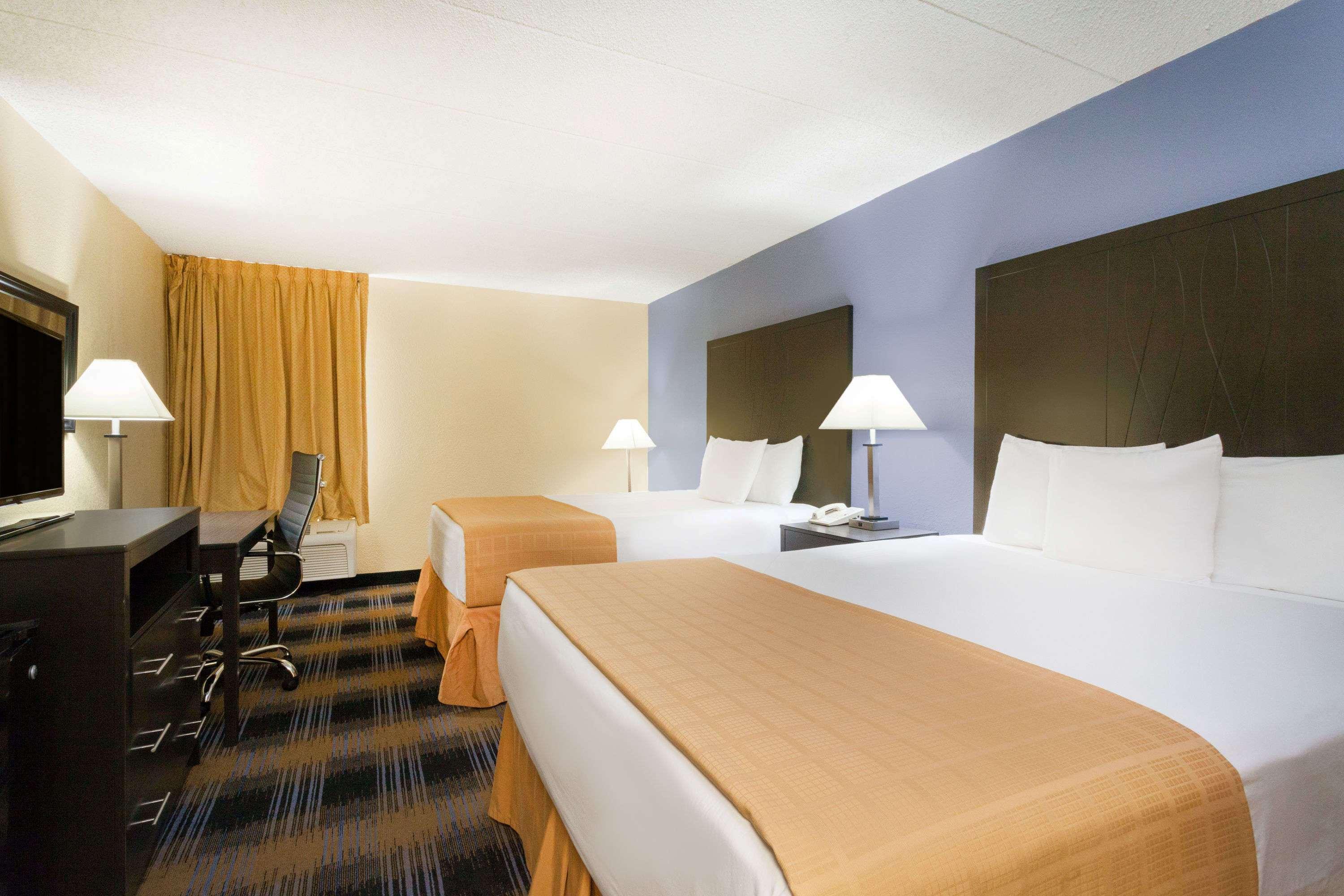 Days Inn By Wyndham Wilkes Barre Exteriér fotografie