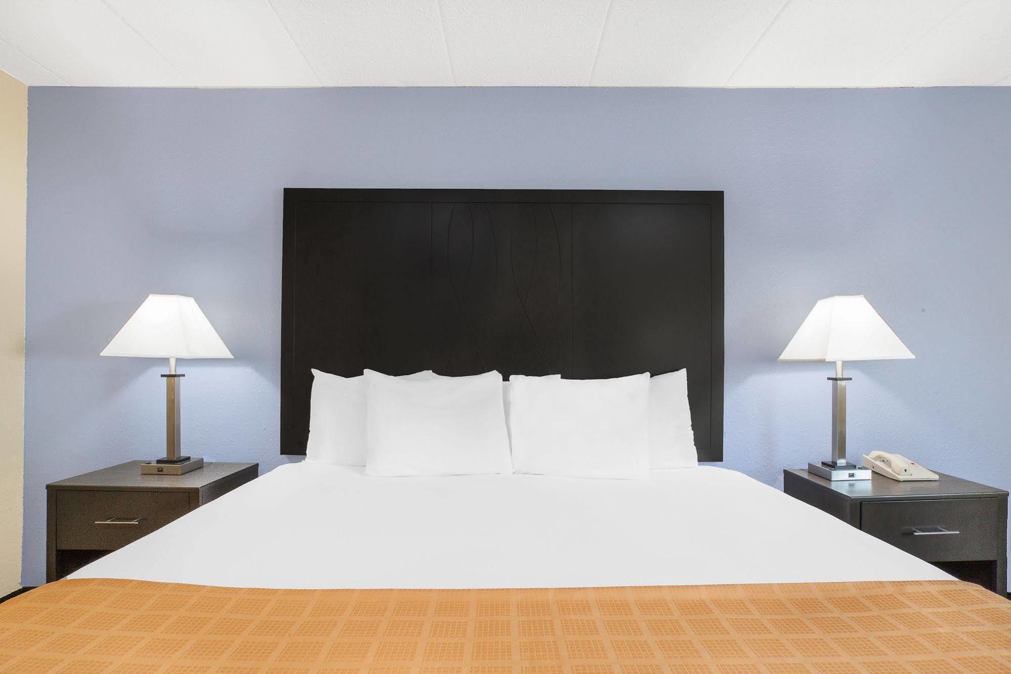 Days Inn By Wyndham Wilkes Barre Exteriér fotografie