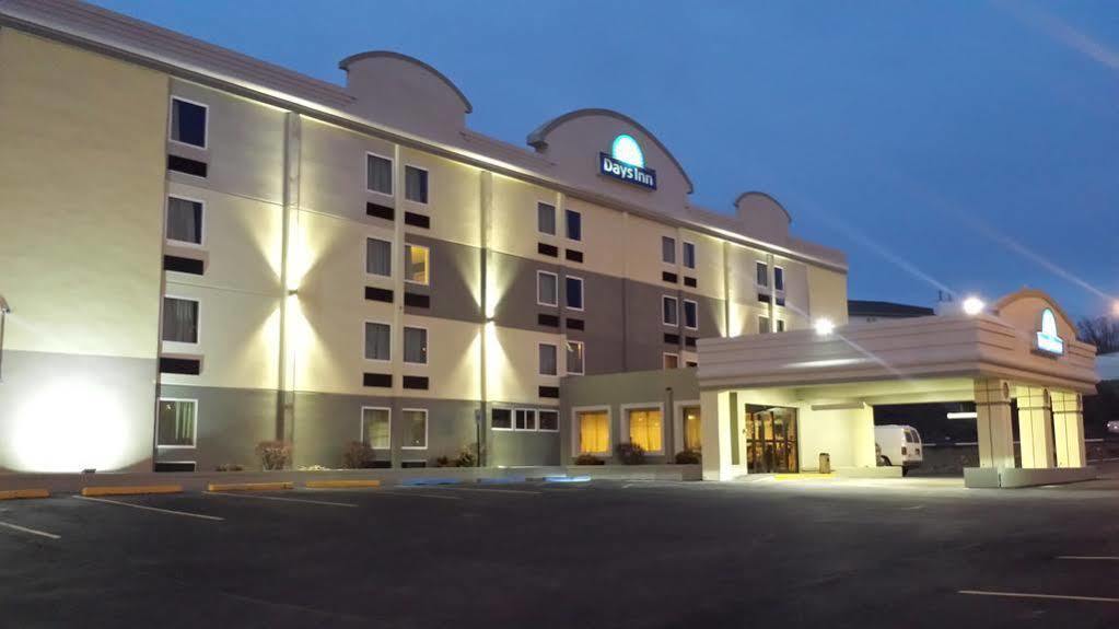 Days Inn By Wyndham Wilkes Barre Exteriér fotografie